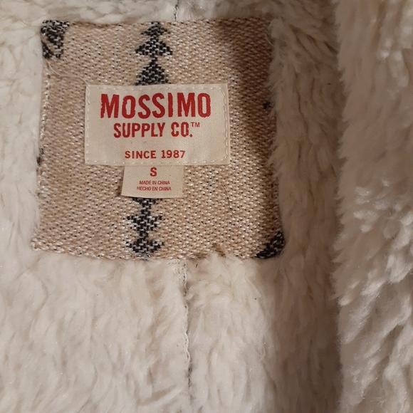 Vast with fur inside - Picture 7 of 8